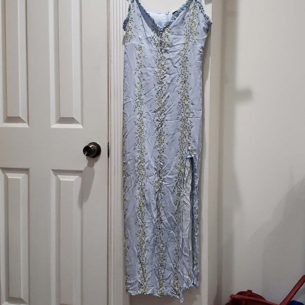 Size Large Floral Blue Dress